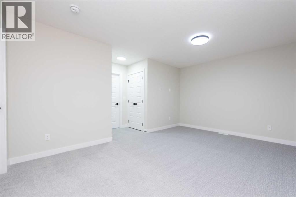 35 Waterford Street, Chestermere, Alberta T1X 2Z6 - Photo 14 - A2270297