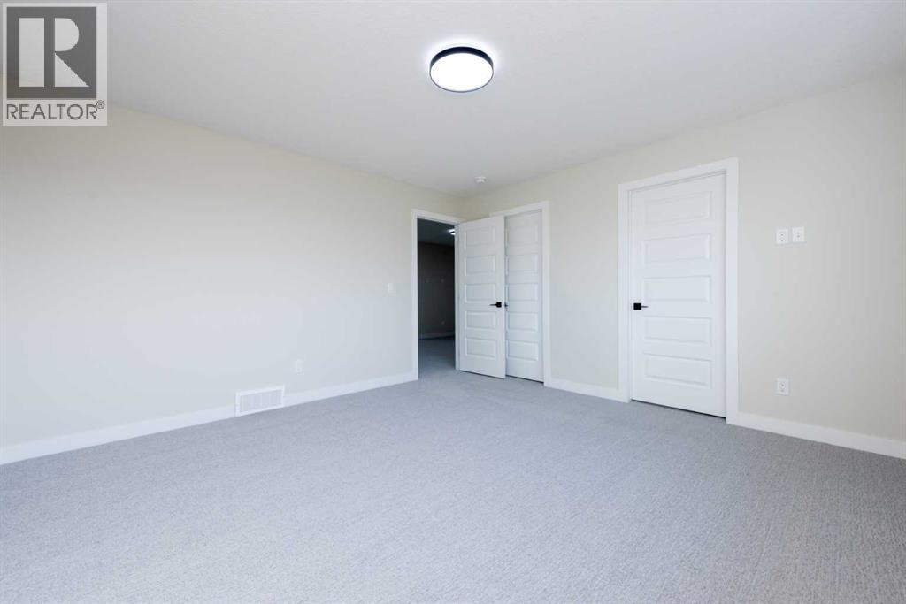 35 Waterford Street, Chestermere, Alberta T1X 2Z6 - Photo 15 - A2270297