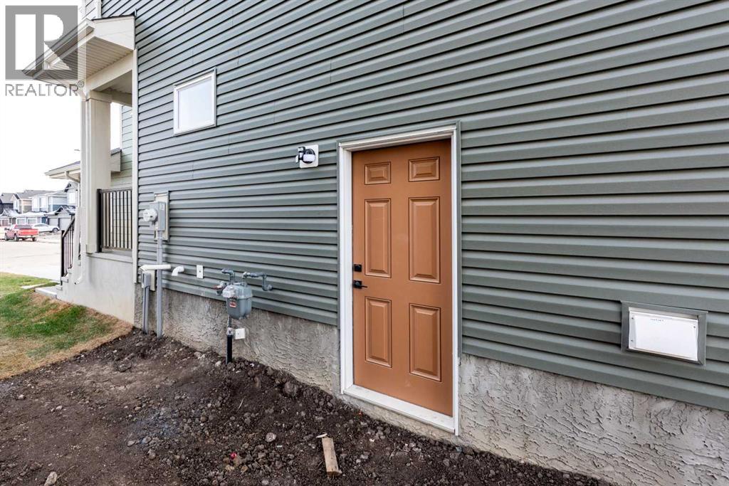 35 Waterford Street, Chestermere, Alberta T1X 2Z6 - Photo 27 - A2270297