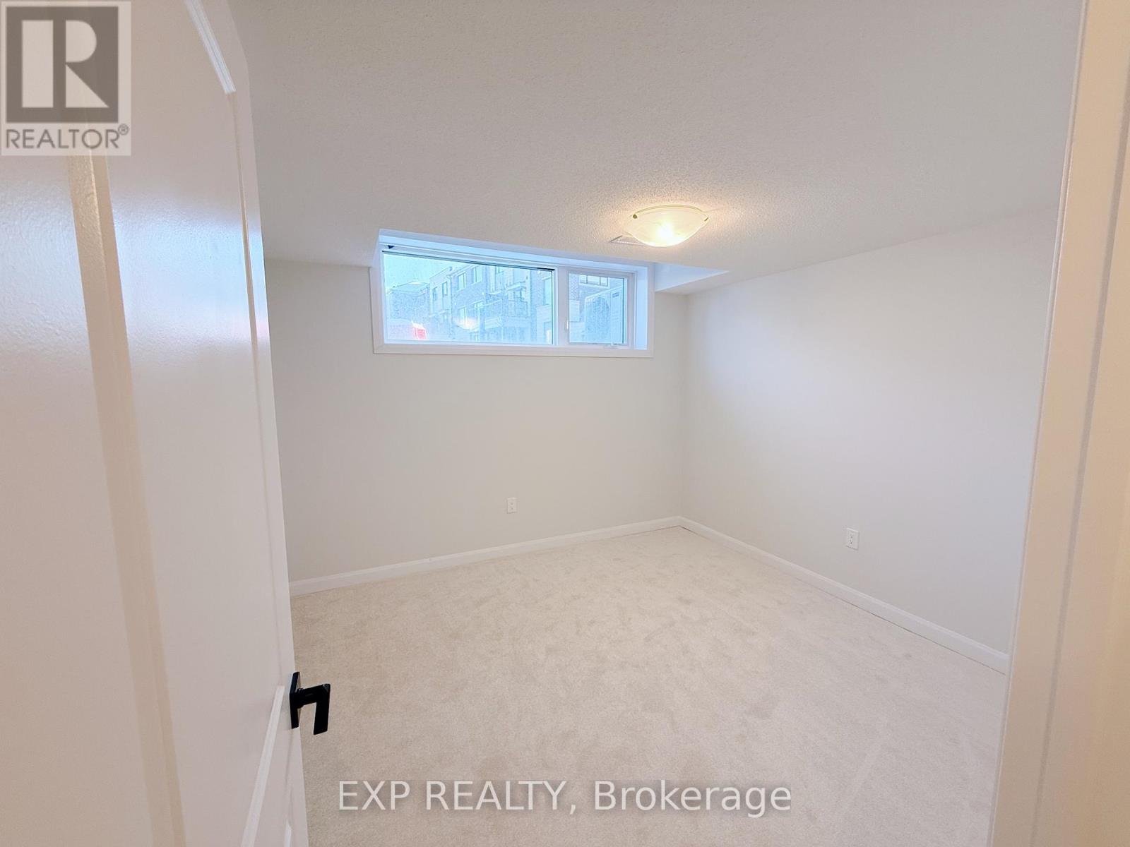 1233 Creekway Private, Ottawa, Ontario K2T 0S9 - Photo 11 - X12573976