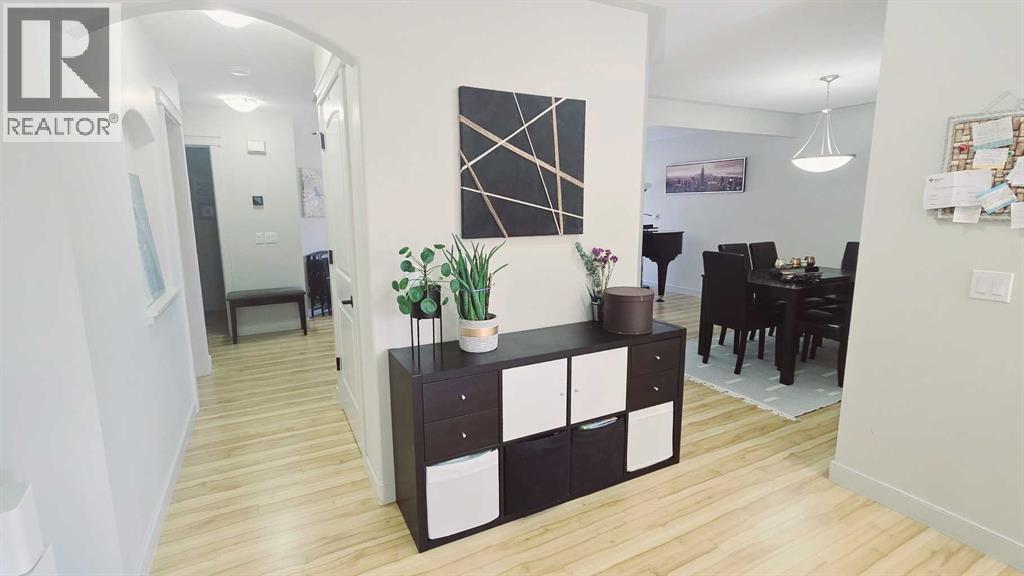 1156 Sherwood Boulevard Nw, Calgary, Alberta  T3R 1P3 - Photo 14 - A2236529