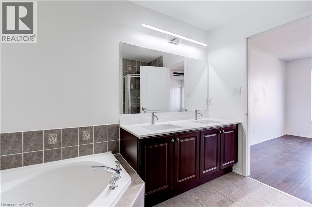 1489 Heritage Way Unit# 13, Oakville, Ontario  L6M 4M6 - Photo 28 - 40719535