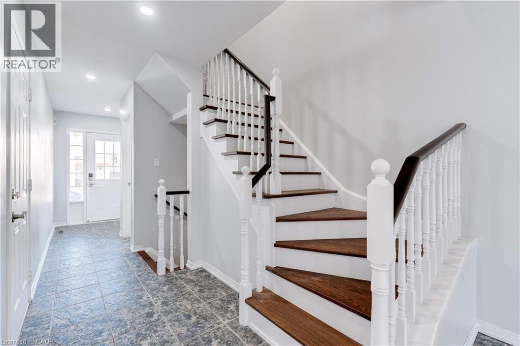 1489 Heritage Way Unit# 13, Oakville, Ontario  L6M 4M6 - Photo 18 - 40719535