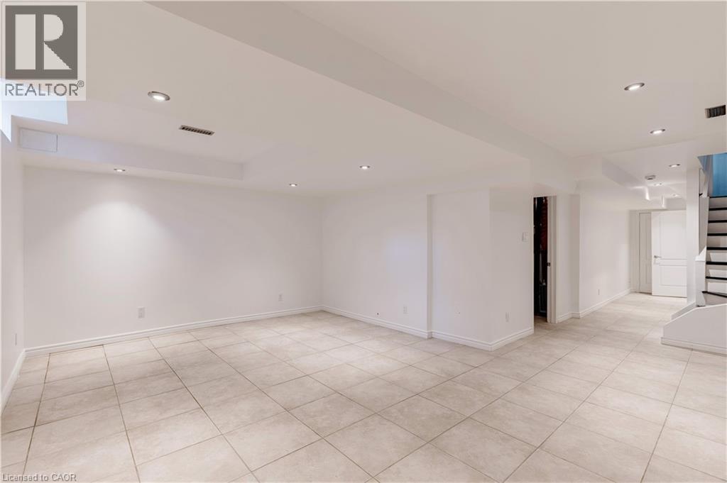 1489 Heritage Way Unit# 13, Oakville, Ontario  L6M 4M6 - Photo 36 - 40719535