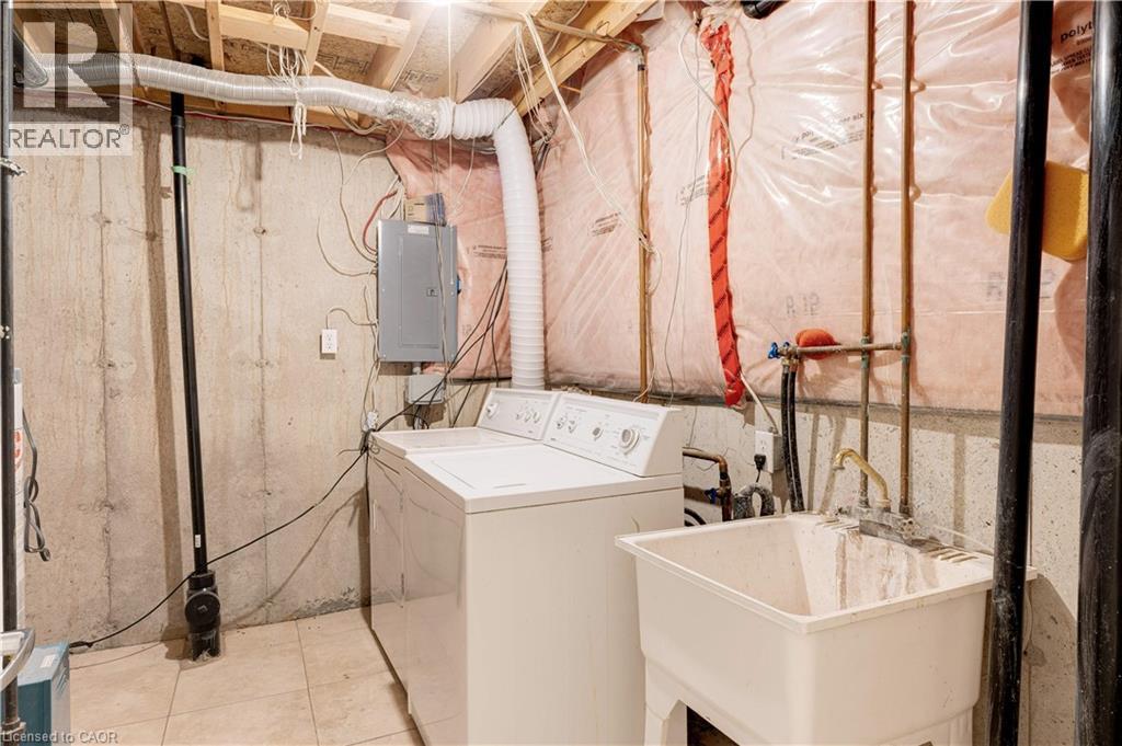 1489 Heritage Way Unit# 13, Oakville, Ontario  L6M 4M6 - Photo 39 - 40719535