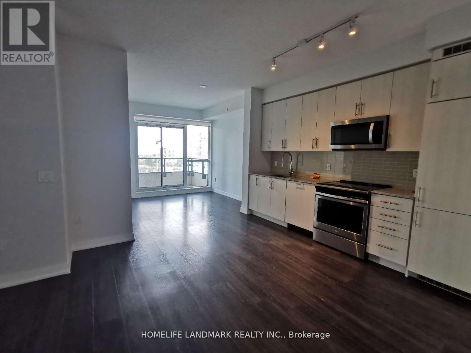 819 - 4055 Parkside Village Drive, Mississauga, Ontario L5B 0K8 - Photo 3 - W12614660