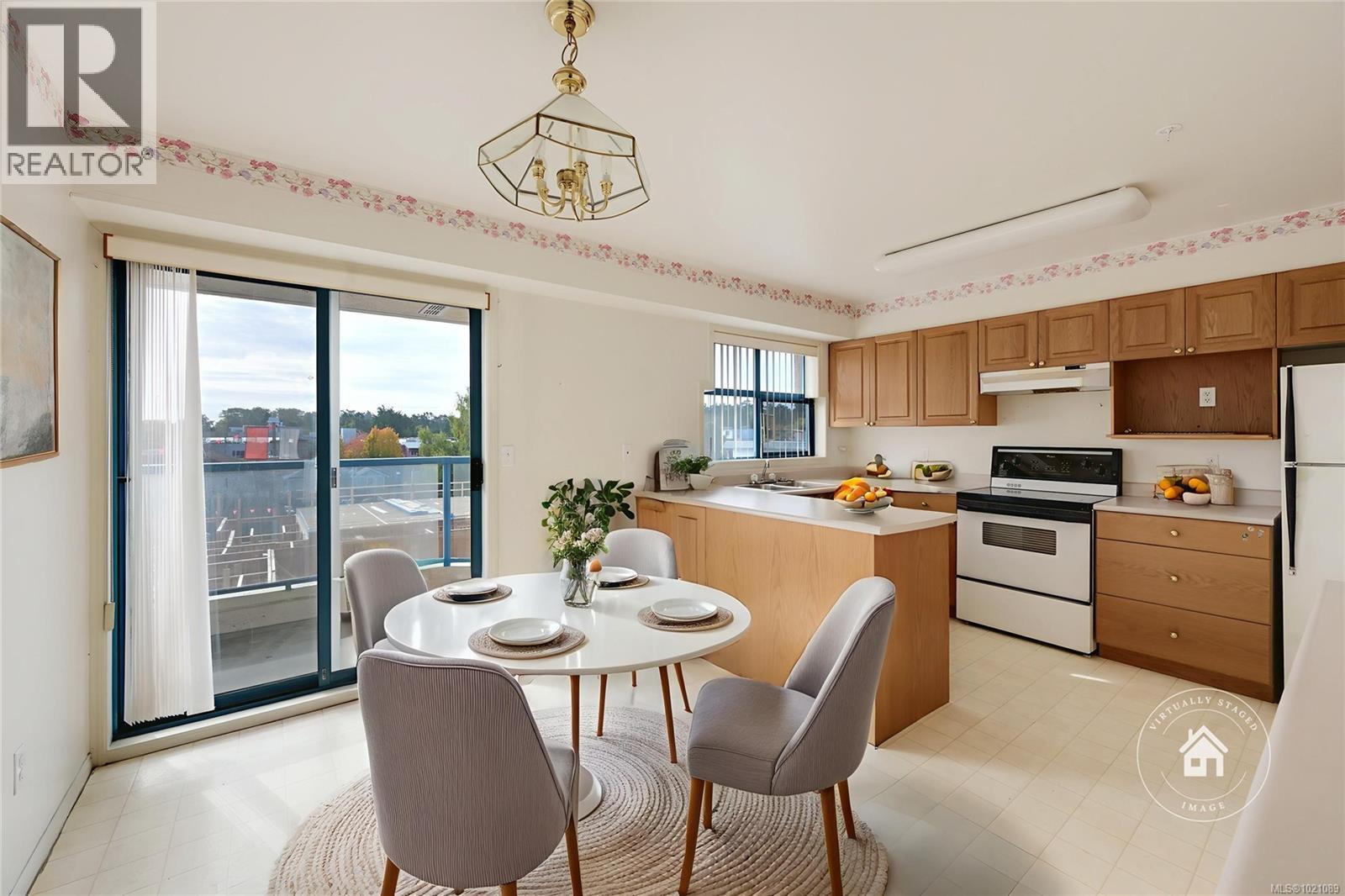 405 1063 Southgate St, Victoria, British Columbia  V8V 2Z1 - Photo 3 - 1021089