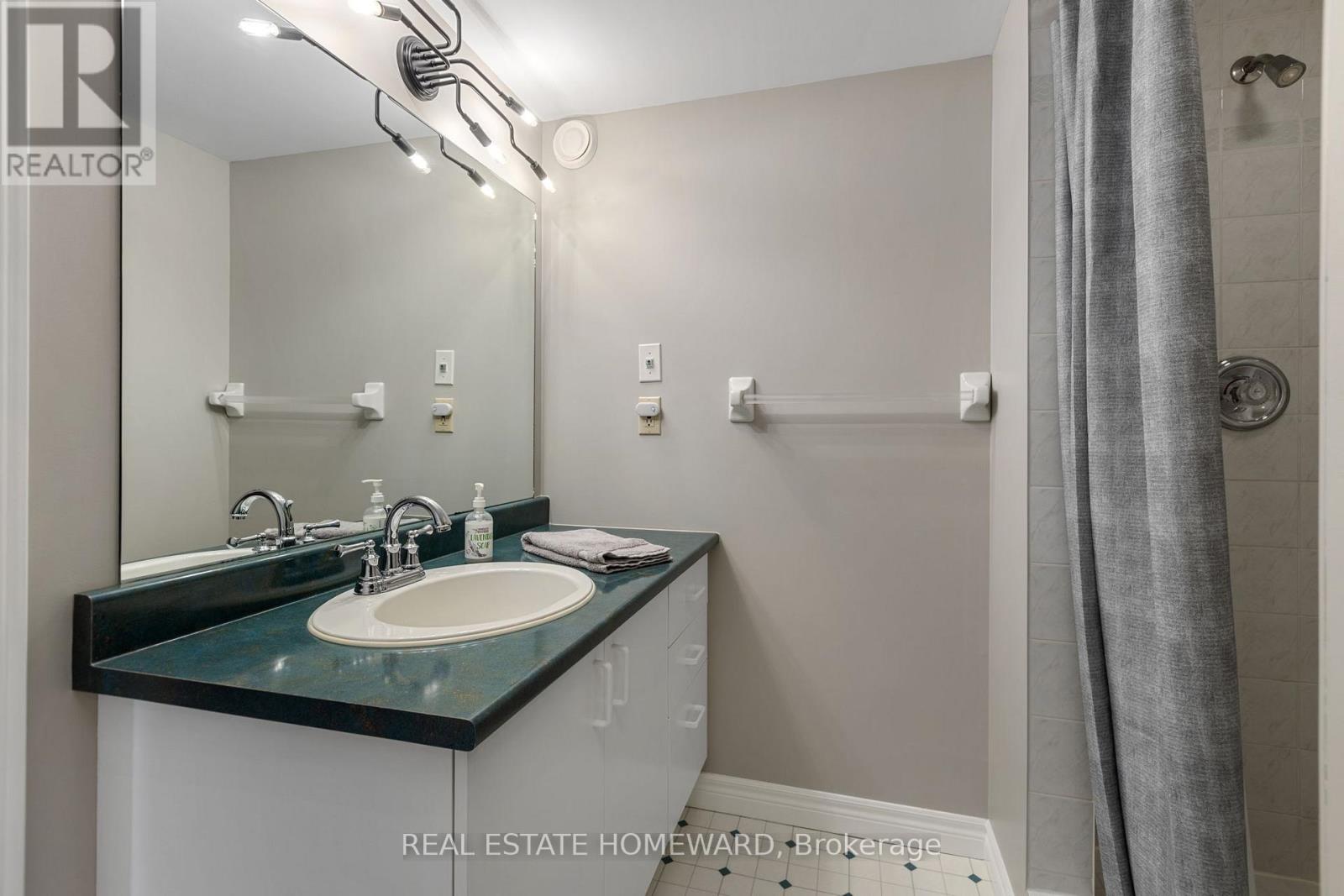 69 Island Bay Drive W, Kawartha Lakes, Ontario K0M 1A0 - Photo 23 - X12614706