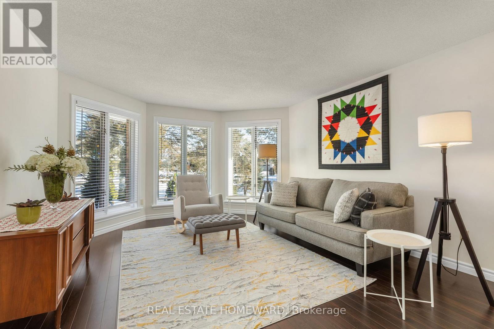 69 Island Bay Drive W, Kawartha Lakes, Ontario K0M 1A0 - Photo 7 - X12614706