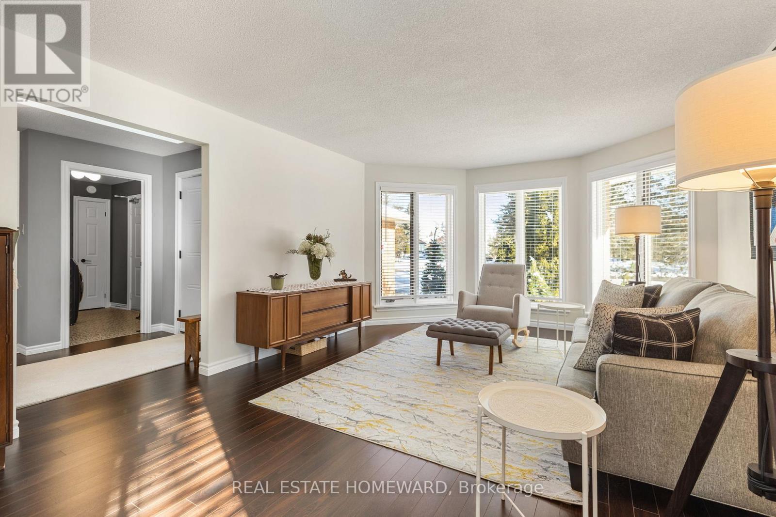 69 Island Bay Drive W, Kawartha Lakes, Ontario K0M 1A0 - Photo 8 - X12614706