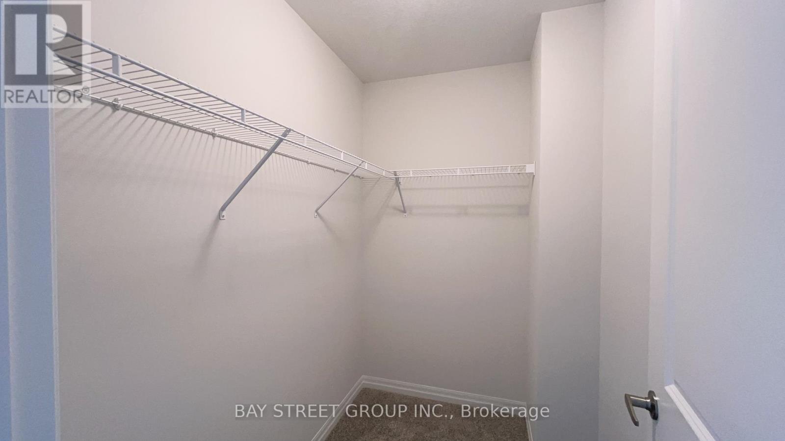 Upper - 75 Hillcrest Road, Port Colborne, Ontario L3K 6E4 - Photo 13 - X12614694