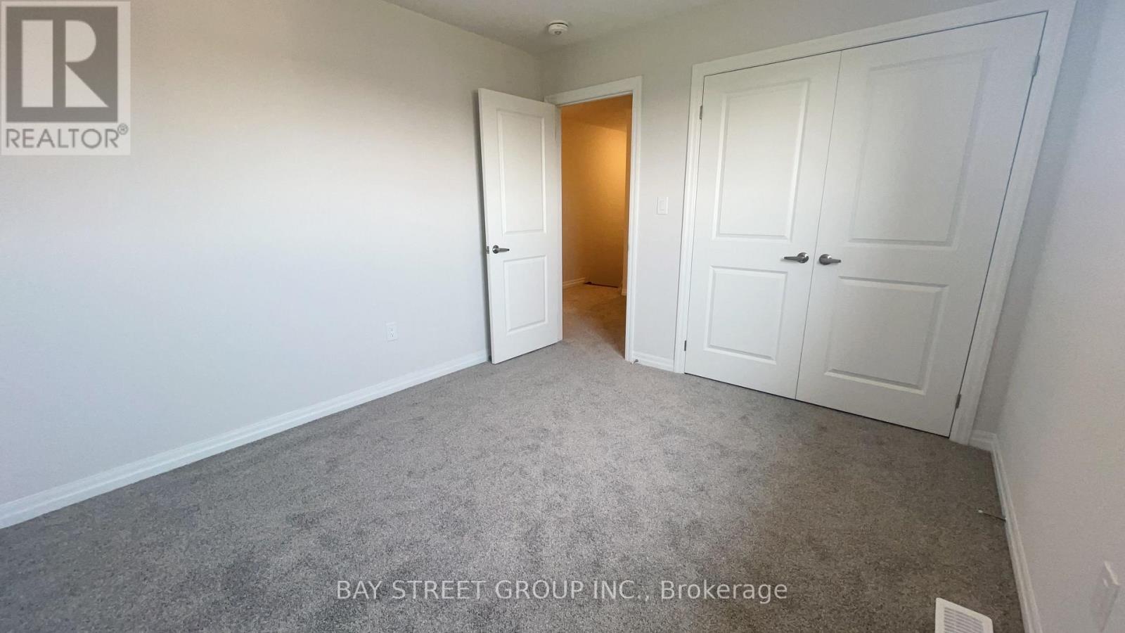 Upper - 75 Hillcrest Road, Port Colborne, Ontario L3K 6E4 - Photo 19 - X12614694