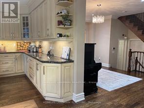 1268 Jezero Crescent, Oakville, Ontario L6H 0B5 - Photo 9 - W12614676