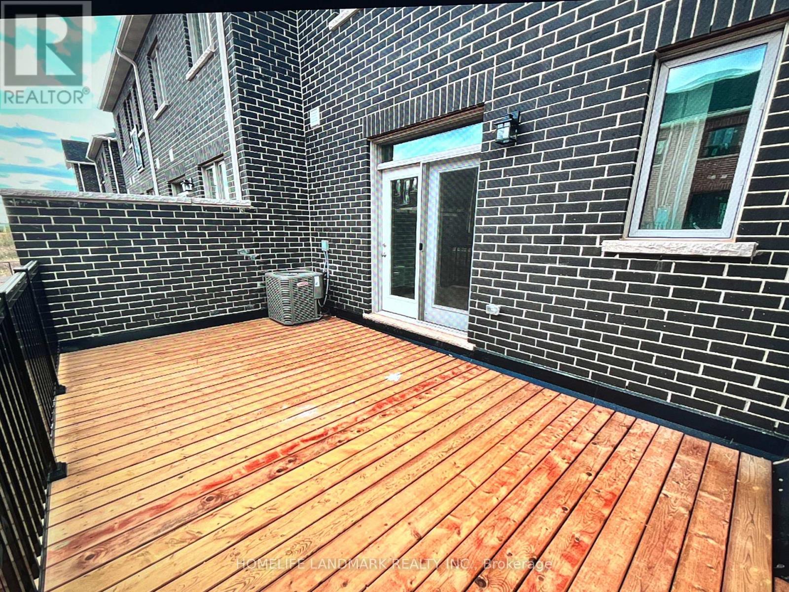 1400 Ripplewood Avenue, Oakville, Ontario L6M 5N8 - Photo 6 - W12561276