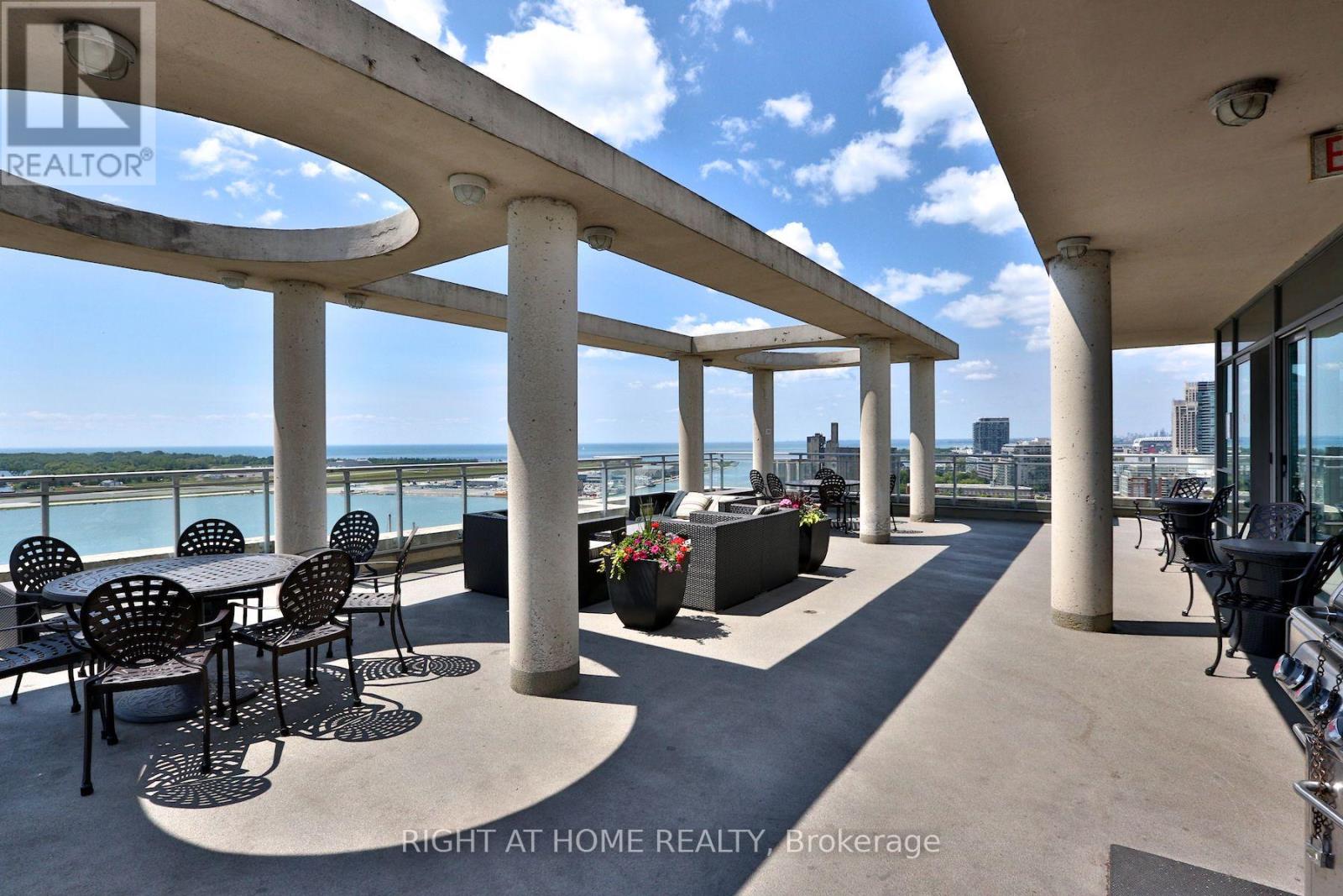 712 - 410 Queens Quay W, Toronto, Ontario  M5V 3T1 - Photo 24 - C12614680