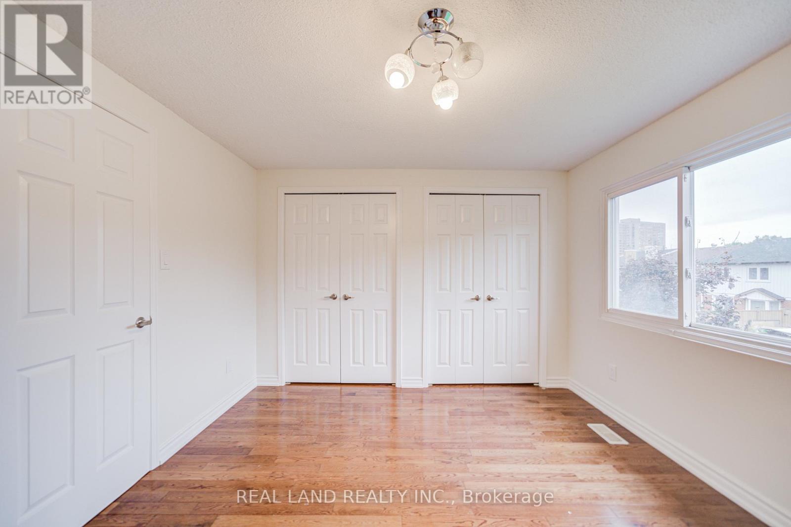 46 Wintermute Boulevard, Toronto, Ontario  M1W 3M6 - Photo 25 - E12614682