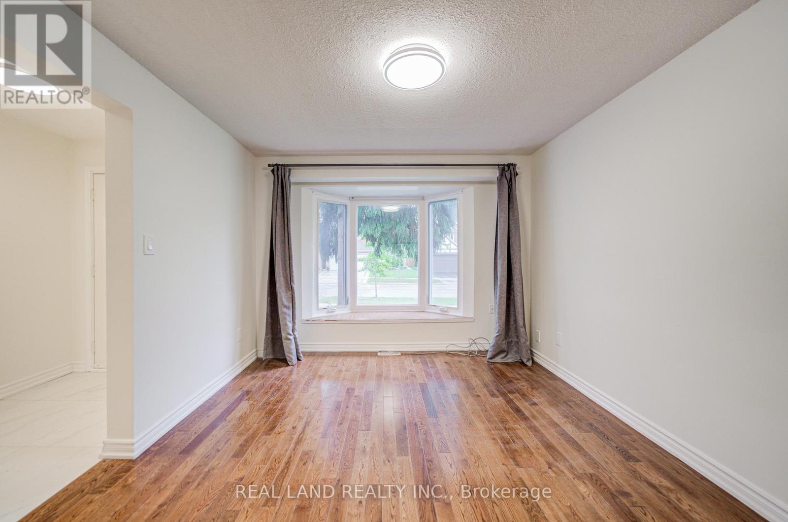 46 Wintermute Boulevard, Toronto, Ontario  M1W 3M6 - Photo 6 - E12614682