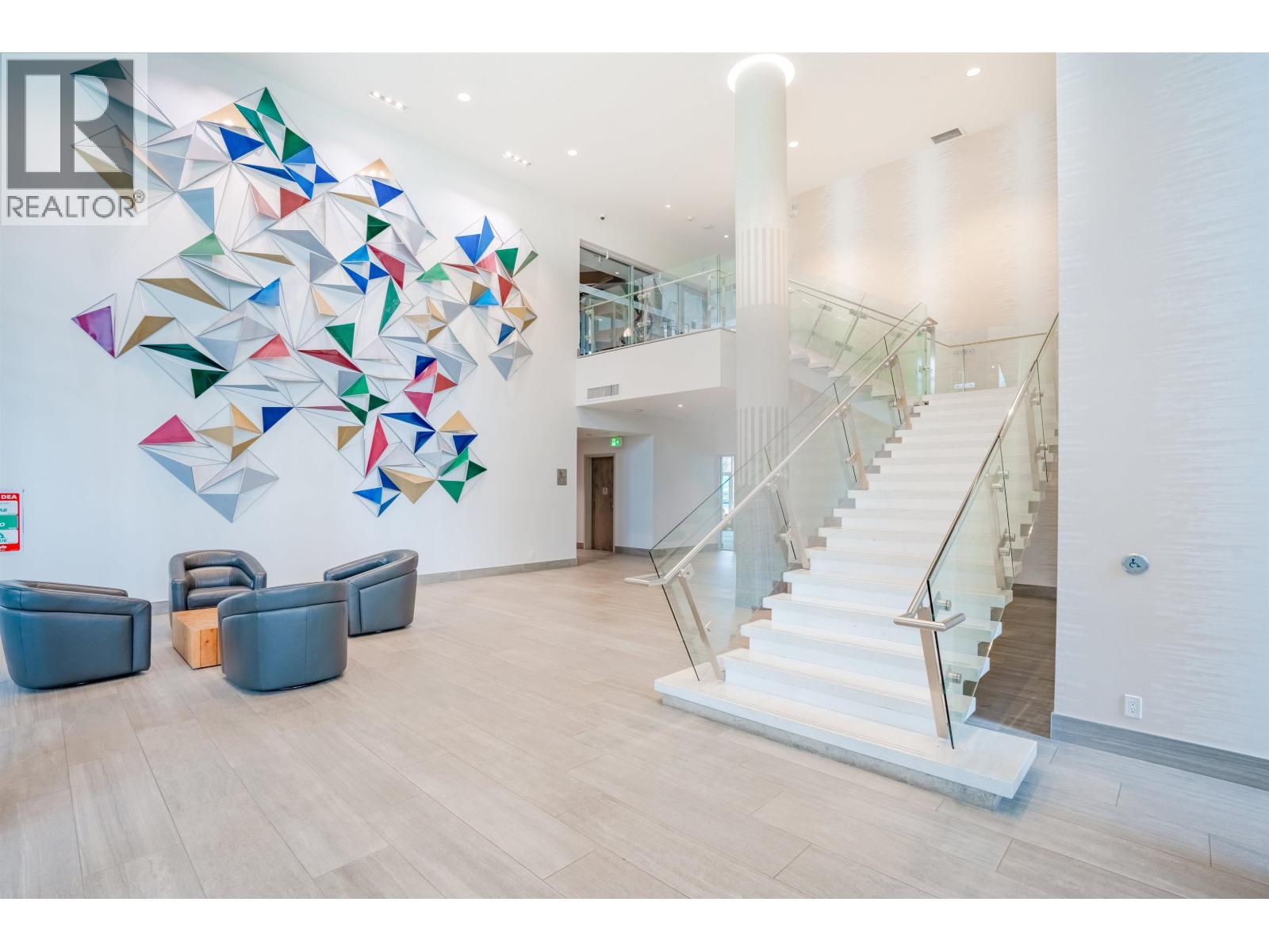 2201 1500 Fern Street, North Vancouver, British Columbia  V7J 0B6 - Photo 25 - R3068993