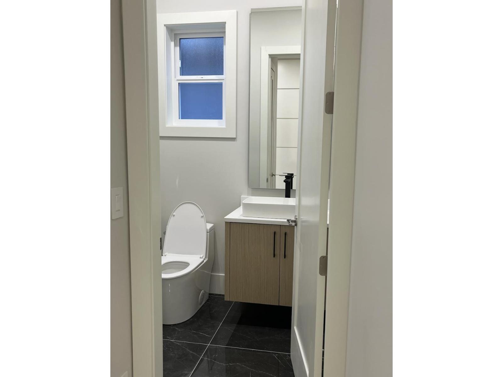 15663 77b Avenue, Surrey, British Columbia  V3S 3P9 - Photo 13 - R3073193