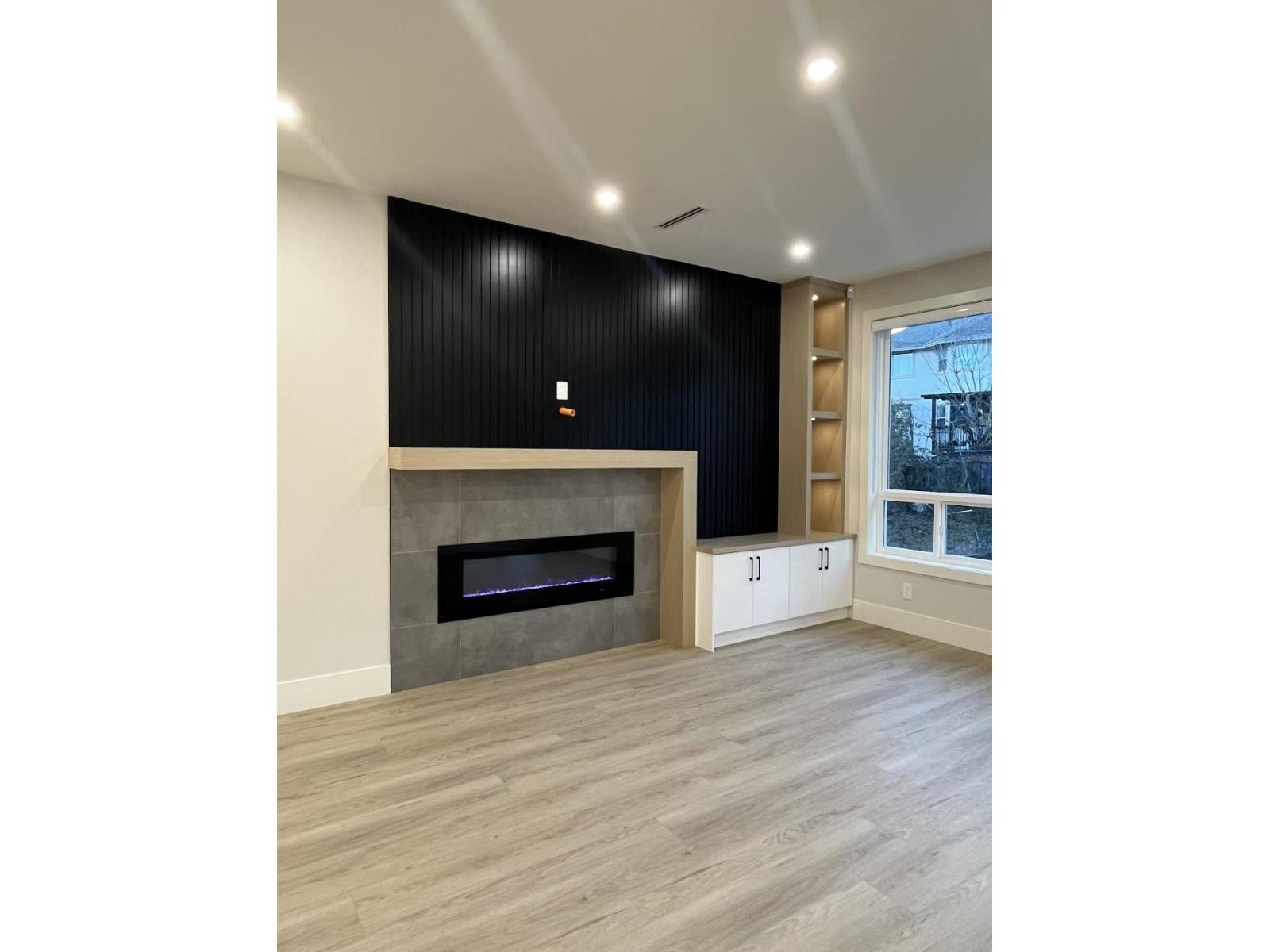 15663 77b Avenue, Surrey, British Columbia  V3S 3P9 - Photo 3 - R3073193