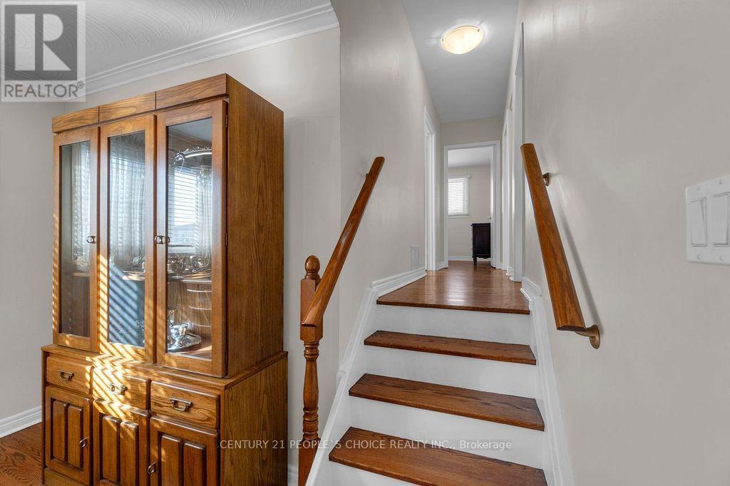 90 Goldsboro Road, Toronto, Ontario  M9L 1A8 - Photo 18 - W12614684