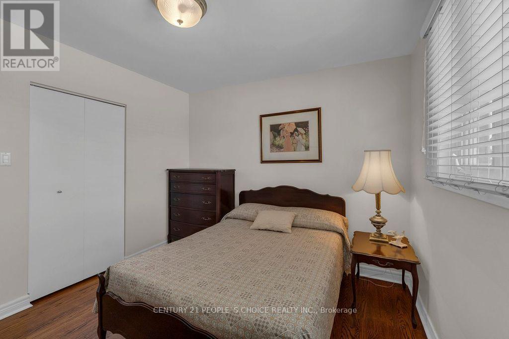 90 Goldsboro Road, Toronto, Ontario  M9L 1A8 - Photo 23 - W12614684