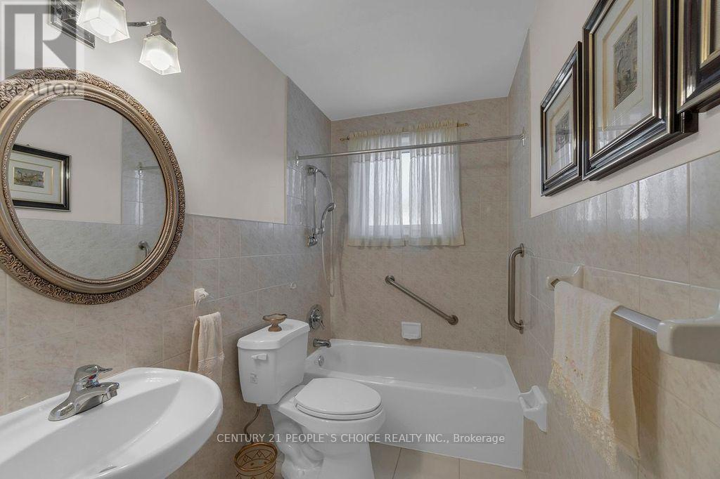 90 Goldsboro Road, Toronto, Ontario  M9L 1A8 - Photo 26 - W12614684