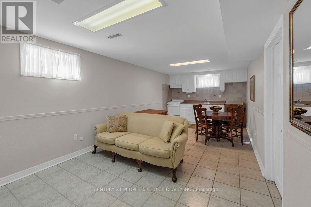 90 Goldsboro Road, Toronto, Ontario  M9L 1A8 - Photo 27 - W12614684