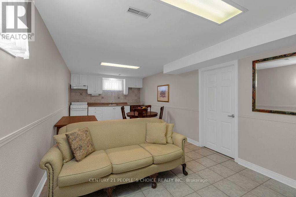 90 Goldsboro Road, Toronto, Ontario  M9L 1A8 - Photo 29 - W12614684