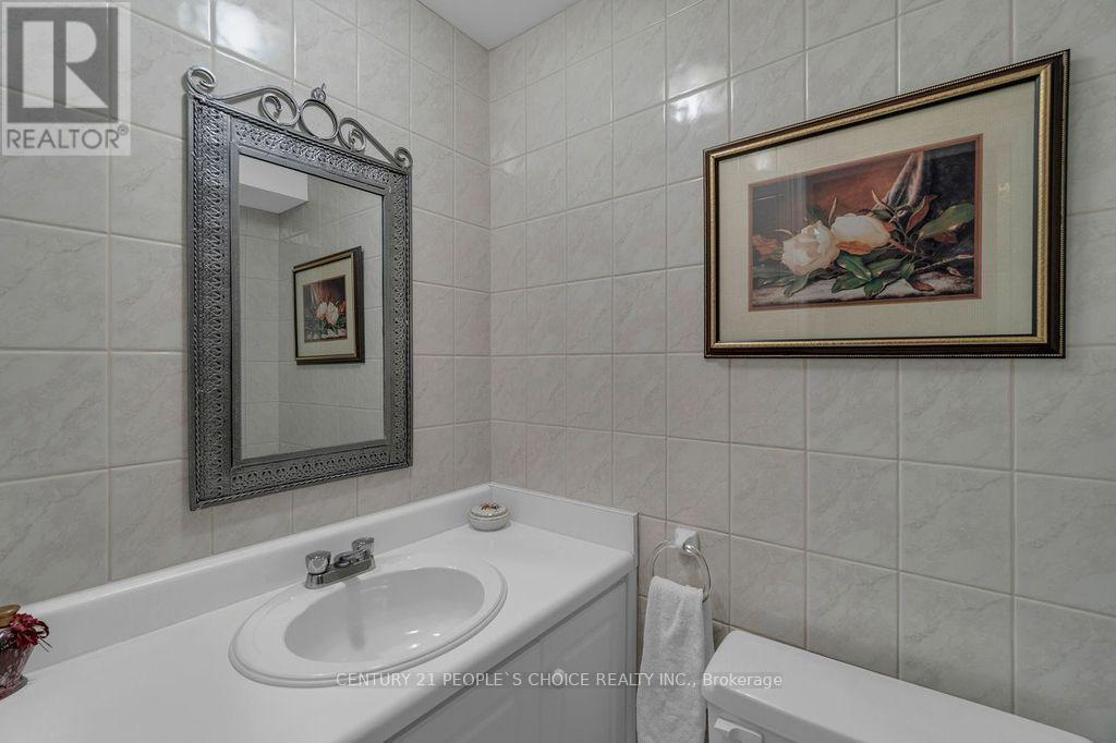 90 Goldsboro Road, Toronto, Ontario  M9L 1A8 - Photo 33 - W12614684
