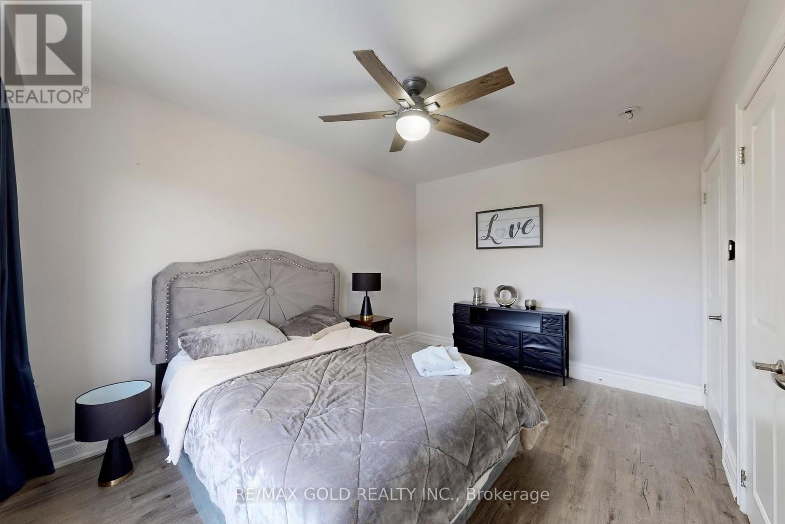 189 Kingsview Boulevard, Toronto, Ontario  M9R 1V7 - Photo 21 - W12614688