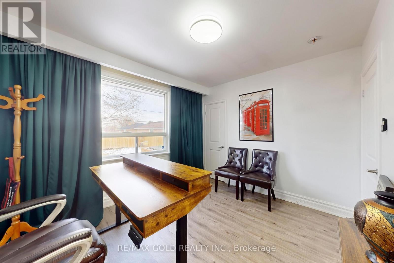189 Kingsview Boulevard, Toronto, Ontario  M9R 1V7 - Photo 25 - W12614688
