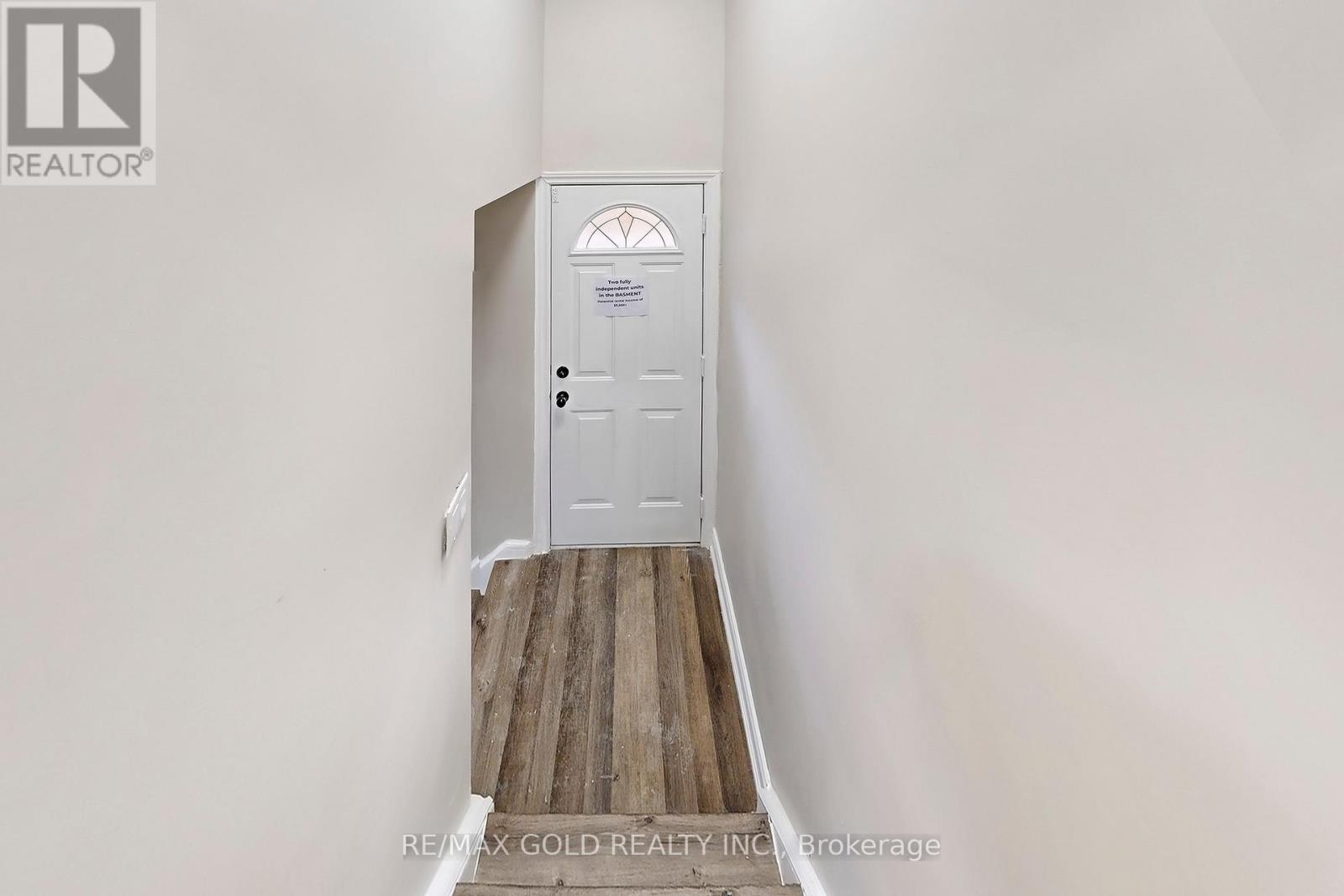 189 Kingsview Boulevard, Toronto, Ontario  M9R 1V7 - Photo 30 - W12614688