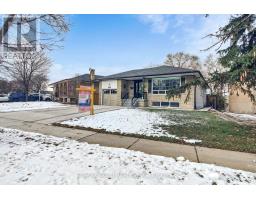 189 KINGSVIEW BOULEVARD, Toronto, Ontario