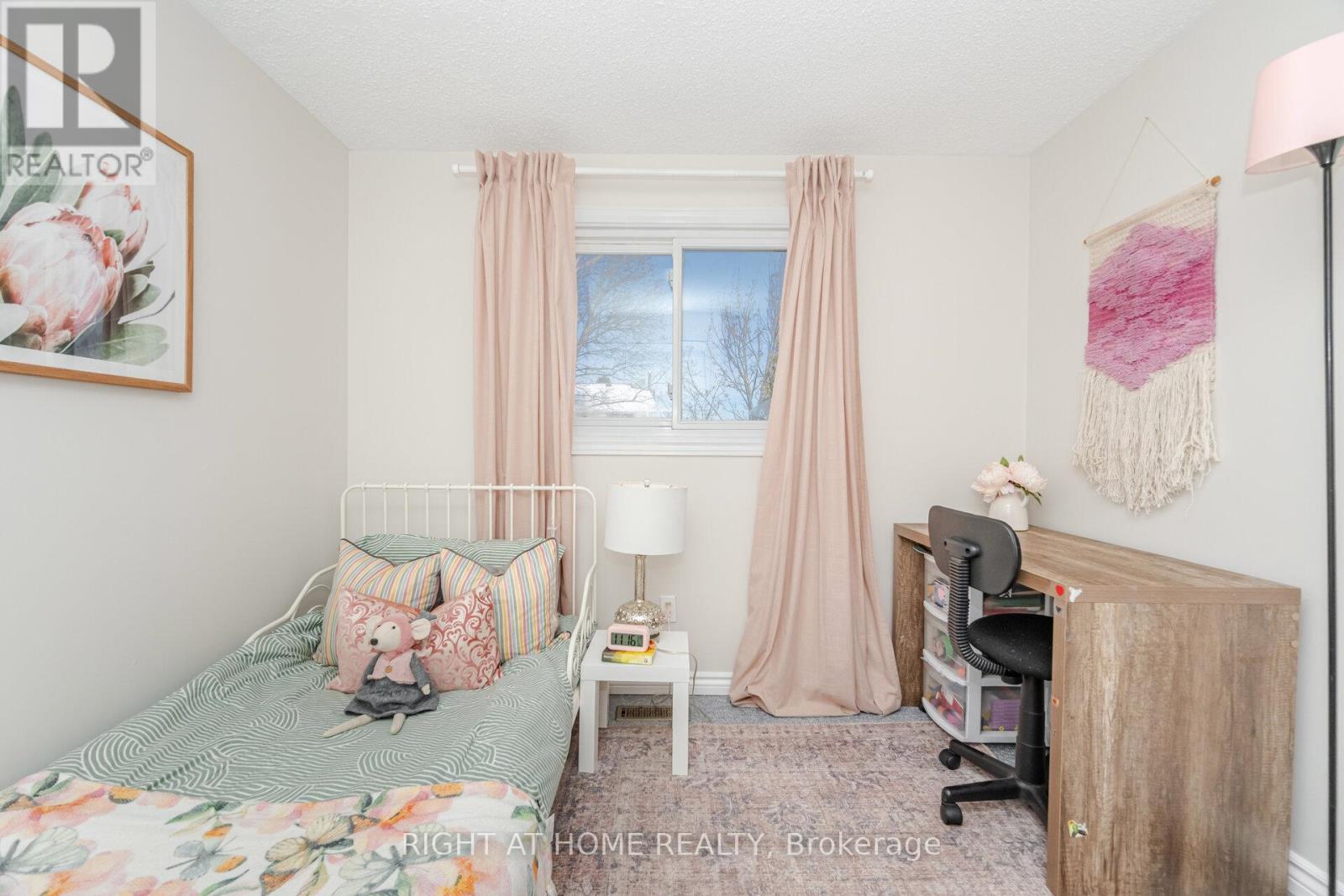 17 White Owl Crescent, Brantford, Ontario  N3P 1A1 - Photo 23 - X12614690