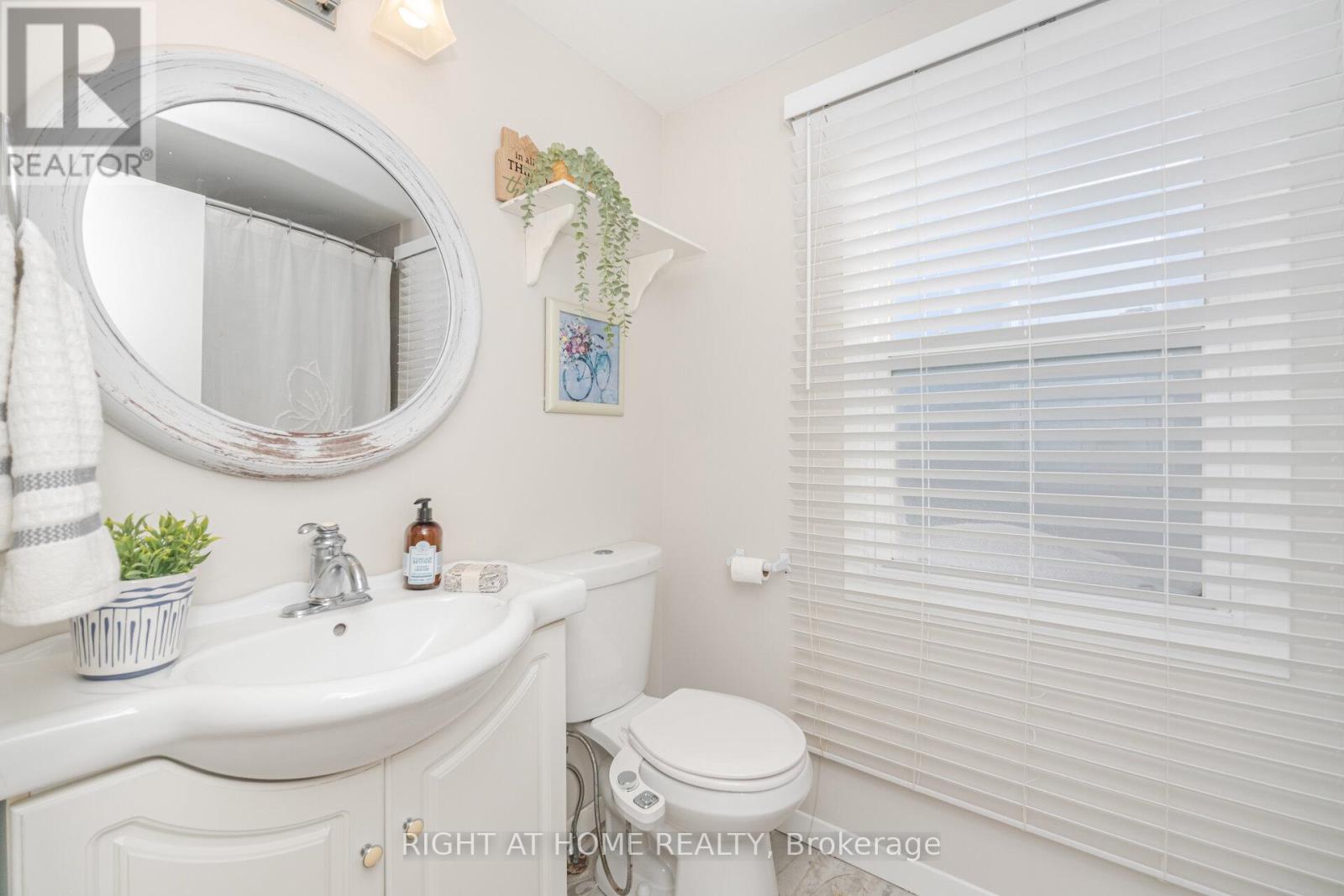 17 White Owl Crescent, Brantford, Ontario  N3P 1A1 - Photo 25 - X12614690