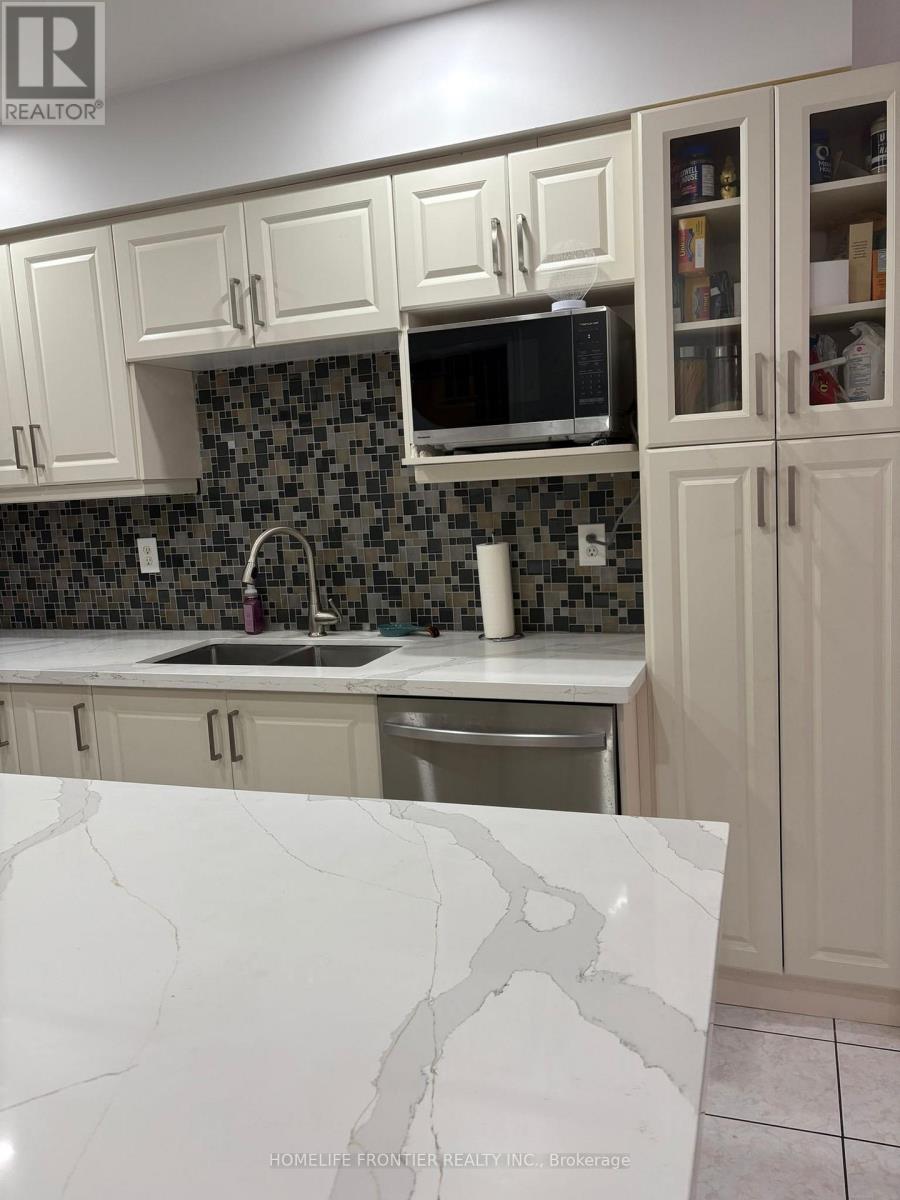 106 Casabel Drive W, Vaughan, Ontario  L6A 3L8 - Photo 10 - N12597128