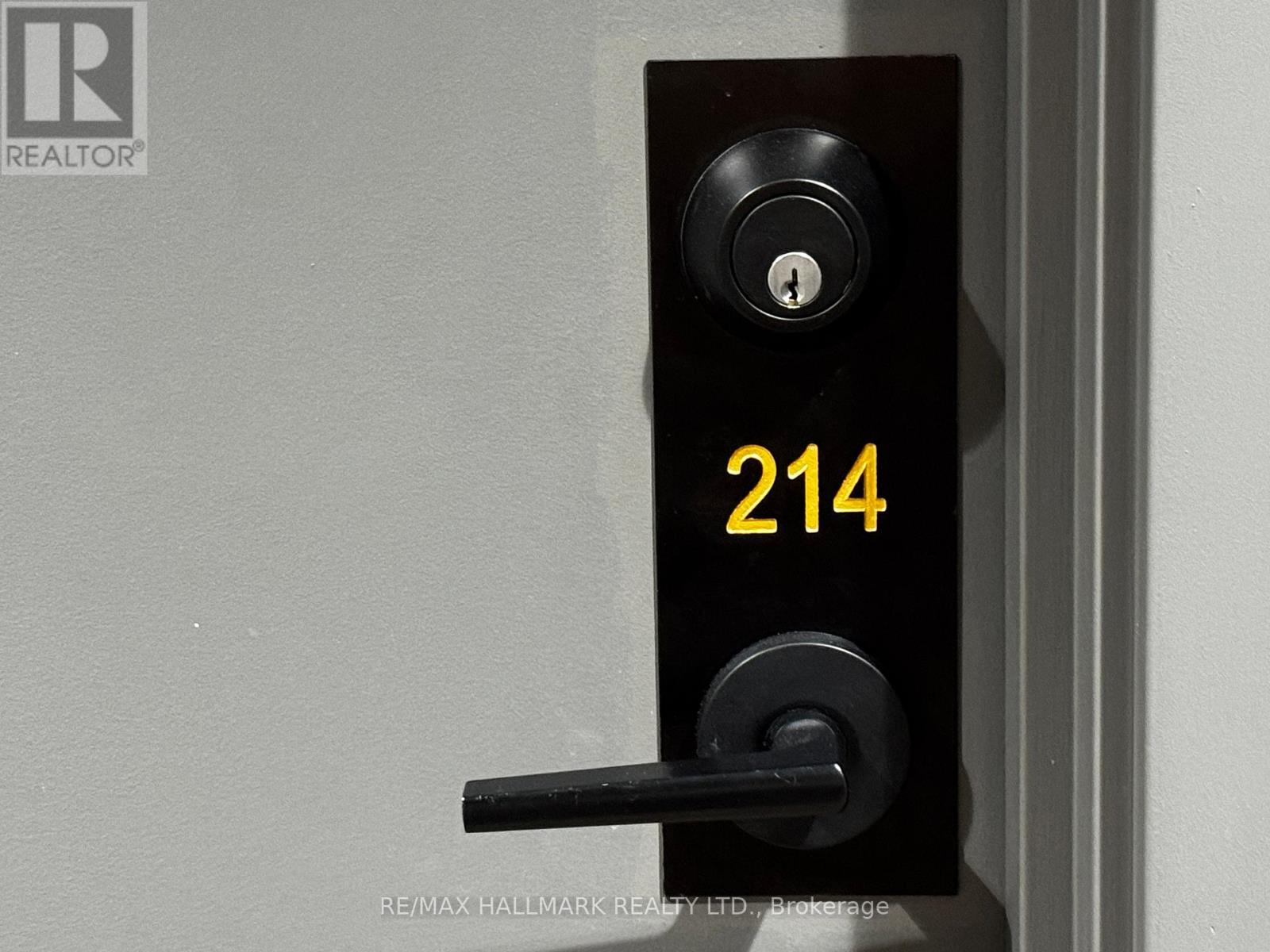 214 - 1010 Dundas Street E, Whitby, Ontario  L1N 2K2 - Photo 2 - E12614726