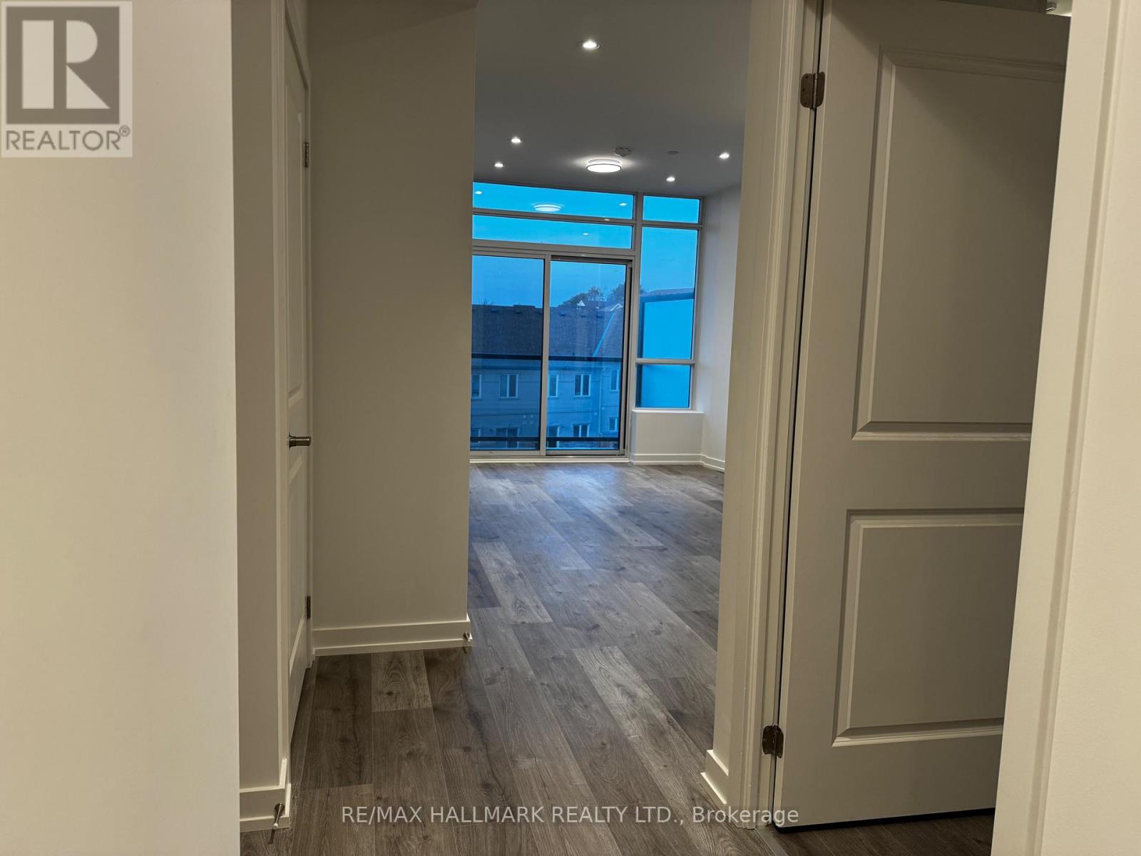 323 - 1010 Dundas Street E, Whitby, Ontario L1N 0L6 - Photo 4 - E12614736