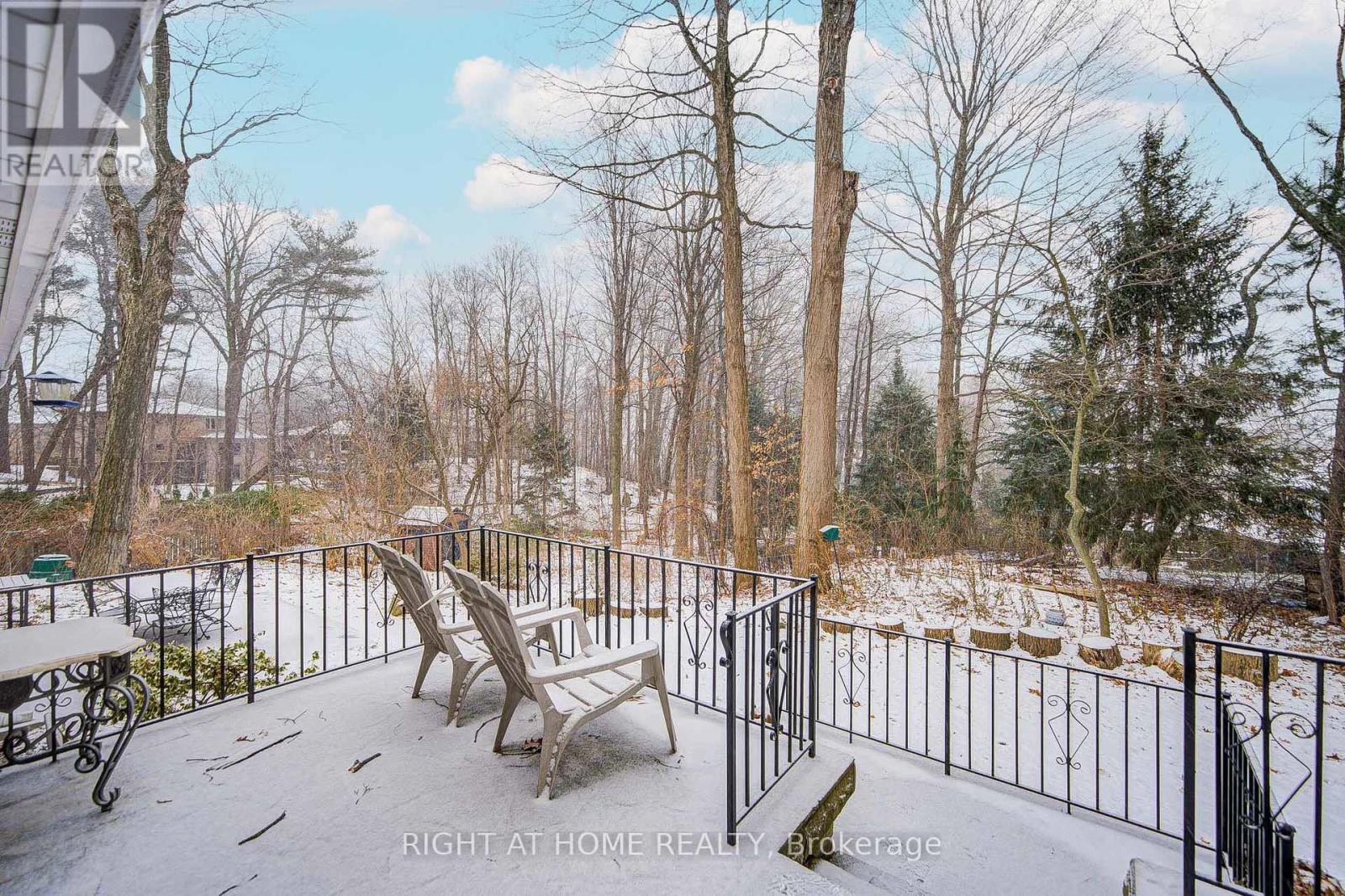 1445 Ryan Place, Mississauga, Ontario L5C 1J7 - Photo 35 - W12614722