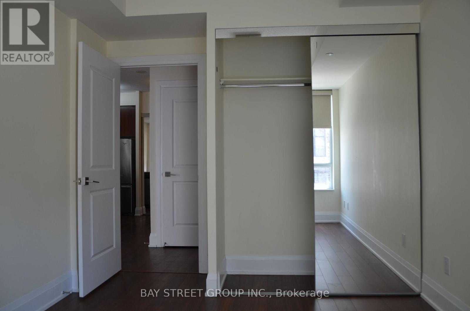 124 - 1 Old Mill Drive, Toronto, Ontario M6S 0A1 - Photo 13 - W12614724