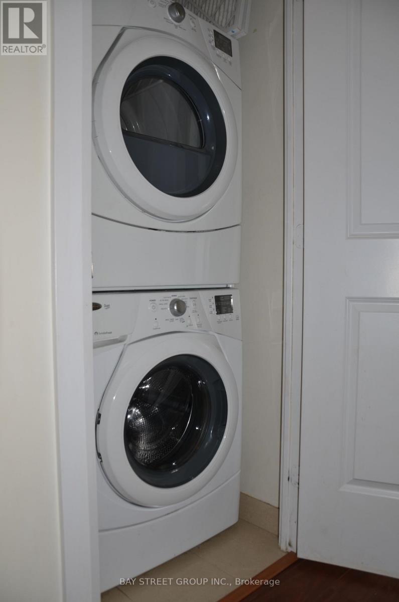 124 - 1 Old Mill Drive, Toronto, Ontario M6S 0A1 - Photo 15 - W12614724