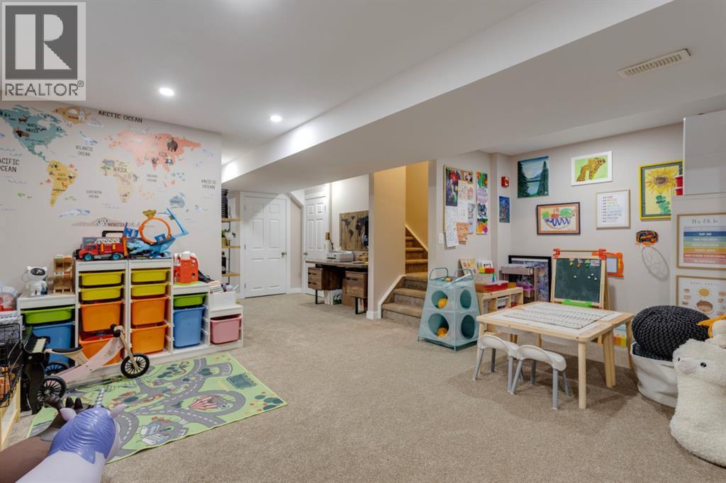 12 Red Embers Common Ne, Calgary, Alberta  T3N 1L1 - Photo 31 - A2274693