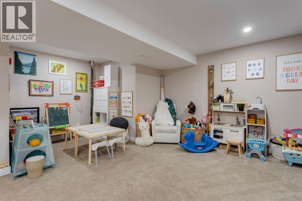 12 Red Embers Common Ne, Calgary, Alberta  T3N 1L1 - Photo 36 - A2274693