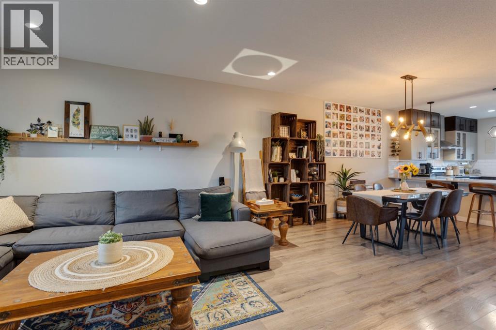 12 Red Embers Common Ne, Calgary, Alberta  T3N 1L1 - Photo 8 - A2274693