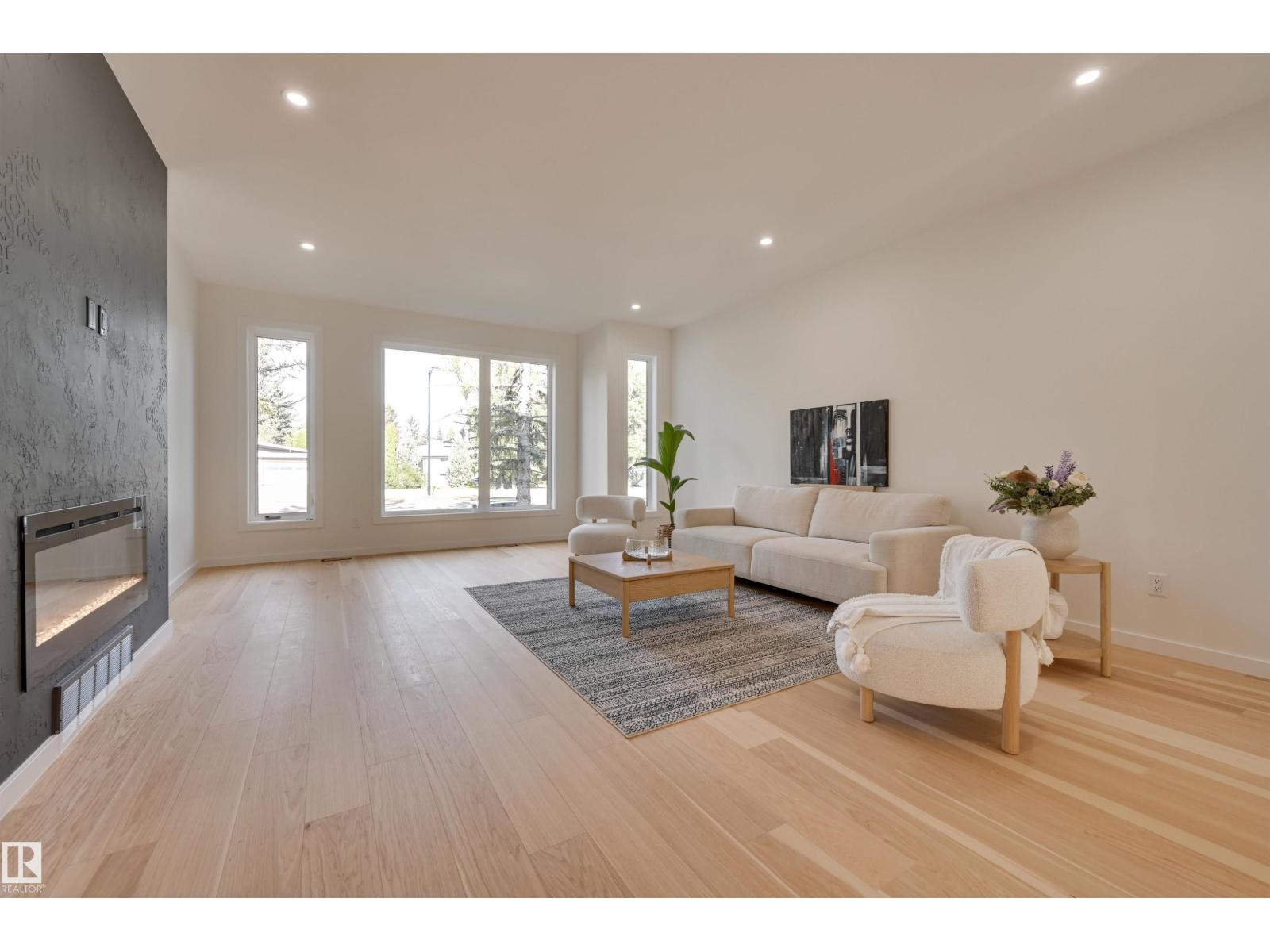 13809 Buena Vista Rd Nw, Edmonton, Alberta  T5R 5R9 - Photo 6 - E4462424