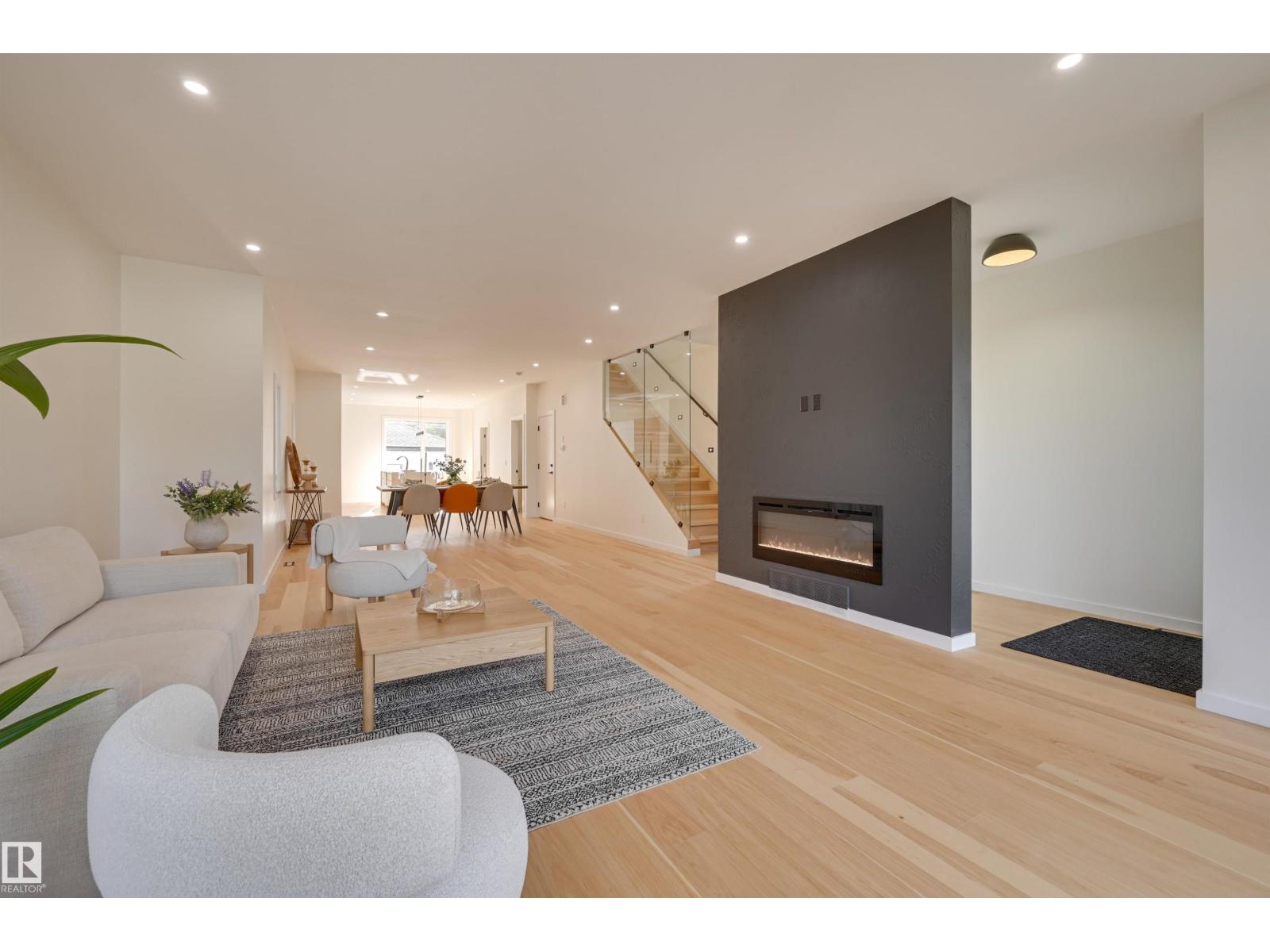 13809 Buena Vista Rd Nw, Edmonton, Alberta  T5R 5R9 - Photo 8 - E4462424