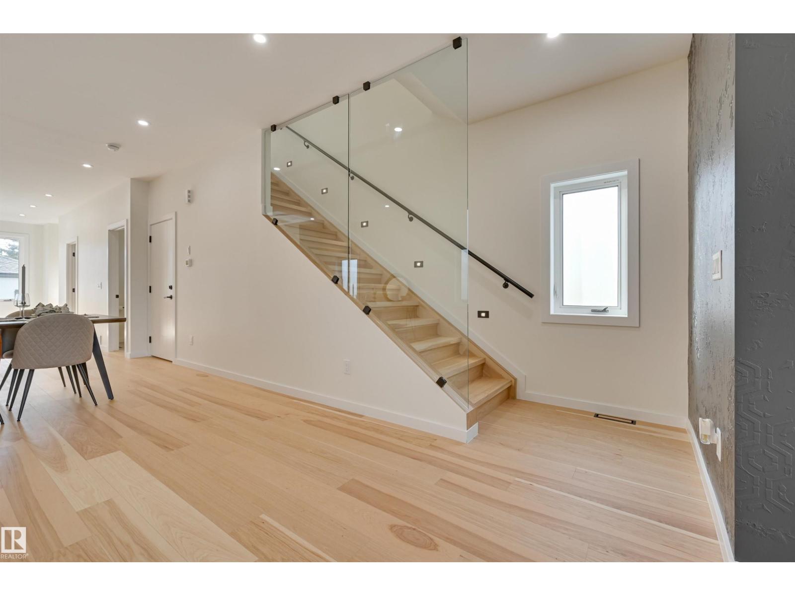 13809 Buena Vista Rd Nw, Edmonton, Alberta  T5R 5R9 - Photo 10 - E4462424