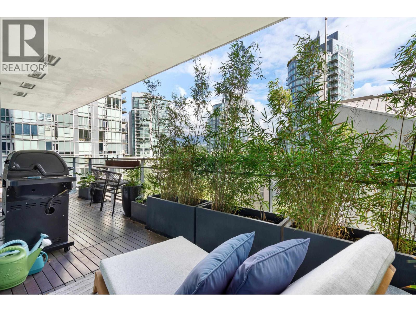 601 1499 W Pender Street, Vancouver, British Columbia  V6G 0A7 - Photo 10 - R3061142