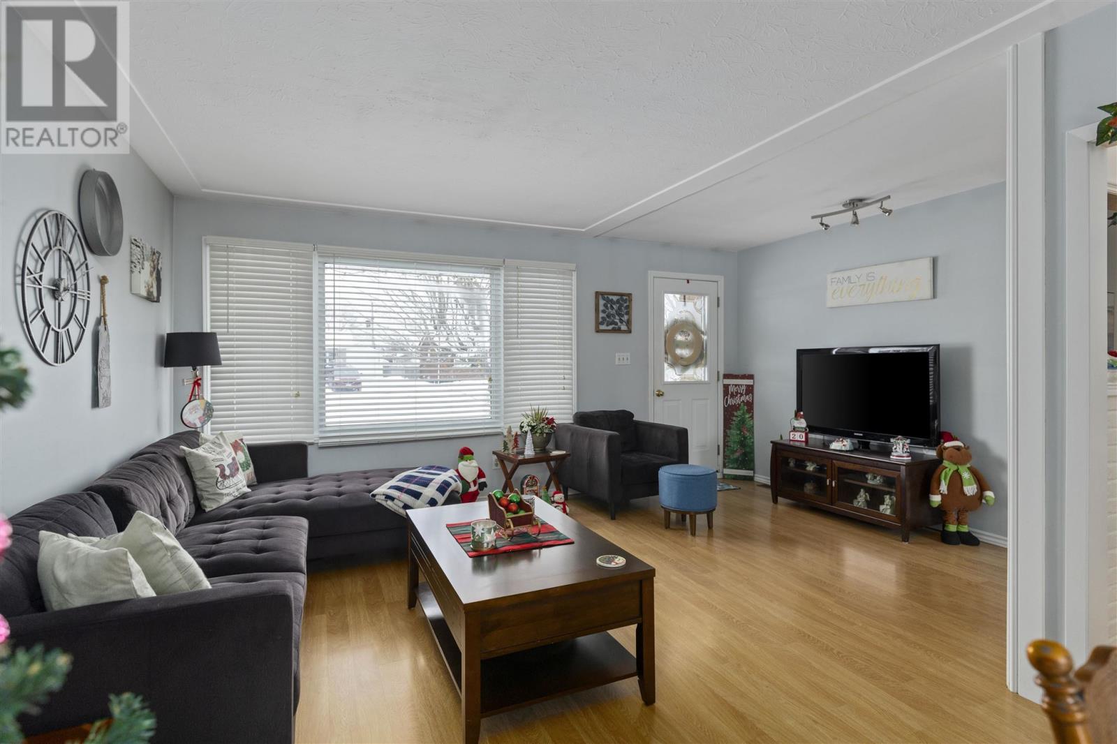 18 Montcalm Rd, Sault Ste. Marie, Ontario P6B 4L4 - Photo 4 - SM253425